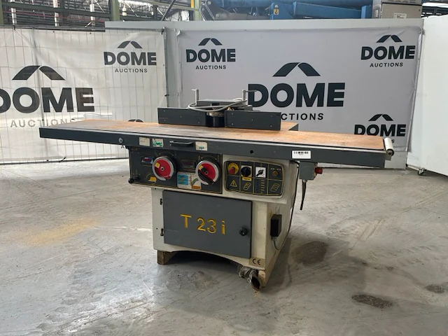 1999 tcm t 23 i spindelfreesmachine - afbeelding 1 van  12