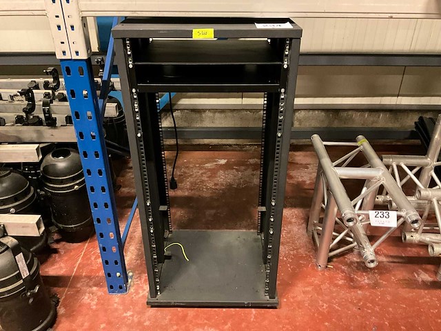 19inch rack - afbeelding 1 van  3