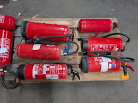 19x diverse brandblusapparaten - afbeelding 1 van  4