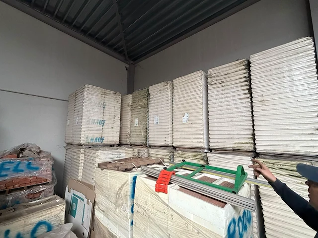 19x pallet isolava blokken - afbeelding 2 van  2