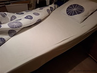 1persbed - afbeelding 2 van  3