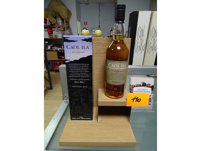 1x 70cl caol ila + display - afbeelding 1 van  3