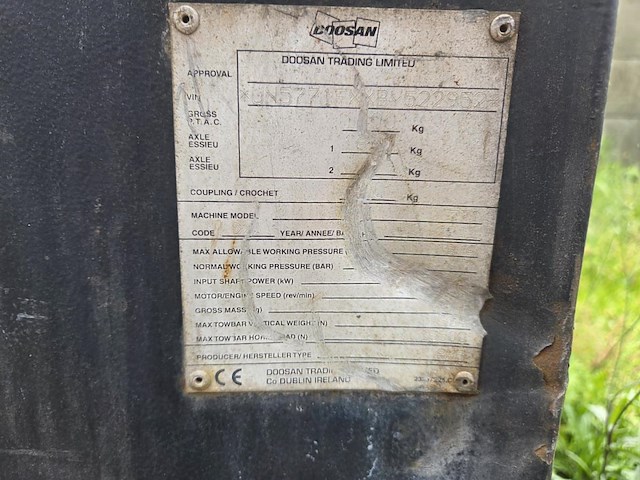 1x 7m³/7bar dieselcompressor - afbeelding 7 van  11