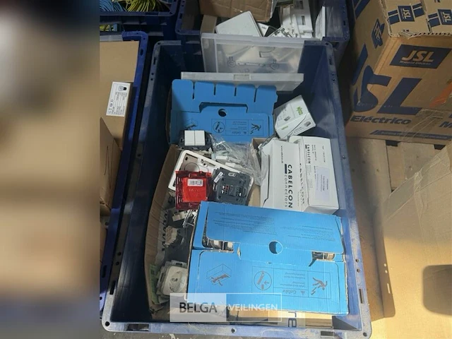 1x bak diverse elektro - afbeelding 1 van  3
