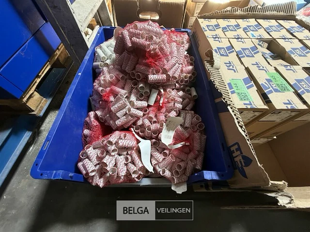 1x bak met buisingangen, moffen - afbeelding 1 van  3