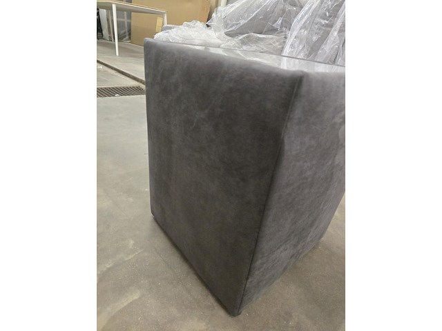 1x bijzettafeltje pu leder met glasblad 42x42x52h - afbeelding 3 van  5