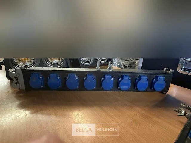 1x block, 8 schuko - afbeelding 3 van  4