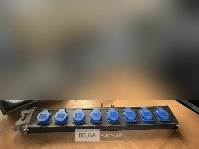 1x block, 8 schuko - afbeelding 1 van  4