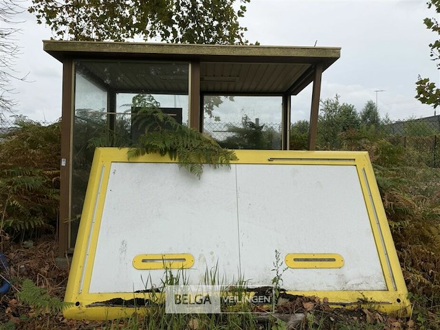 1x bushokje l300 x b140 x h210 cm - afbeelding 2 van  5