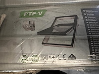 1x dakvenster fakro ptp-v p2 - afbeelding 1 van  4