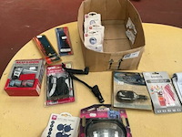 1x doos allerlei auto-accessoires - afbeelding 1 van  8