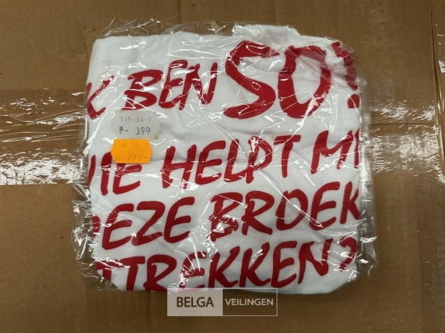 1x doos met ondergoed en fotokaders - afbeelding 2 van  5