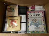1x doos met ondergoed en fotokaders - afbeelding 1 van  5
