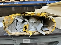 1x doos pvc hoekprofielen grijs (± 75 st)