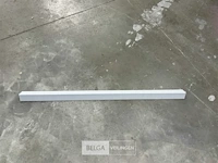 1x doos pvc hoekprofielen grijs (± 75 st) - afbeelding 2 van  3