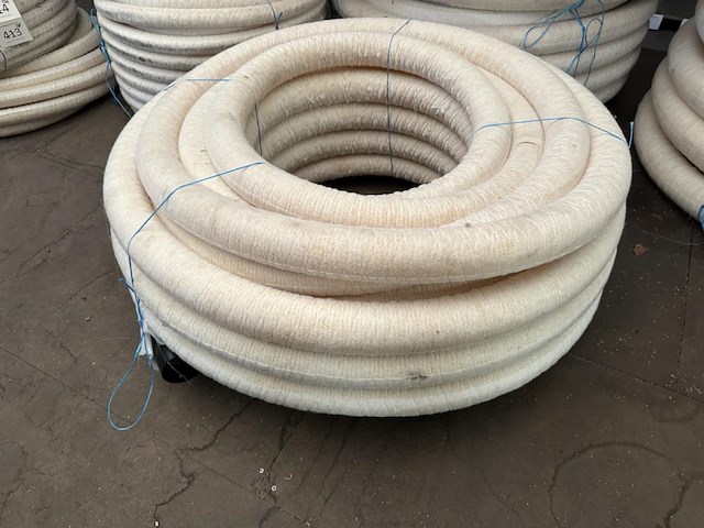 1x draineerdarm geotextiel 50lm - dia 80 - afbeelding 1 van  1