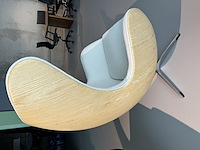 1x egg chair wit licht hout - afbeelding 4 van  7
