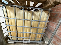 1x ibc-container 1000l in stalen buizenframe op pallet - afbeelding 3 van  3