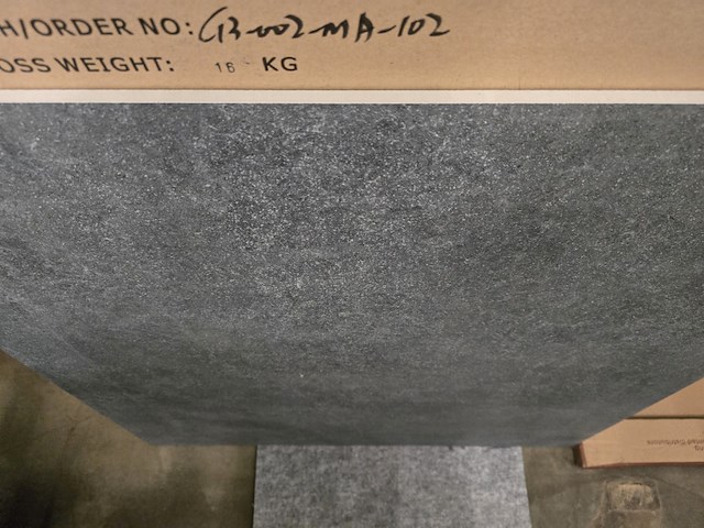 1x keramiek blad grey mat 90x90x1 - afbeelding 2 van  5