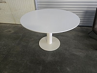 1x keramiek tafel rond wit 120x120