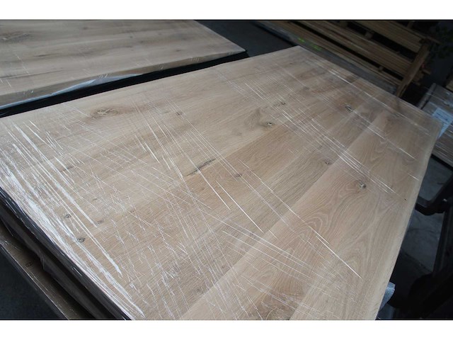 1x massief eiken tafelblad boomstameffect 2m00 - afbeelding 2 van  2