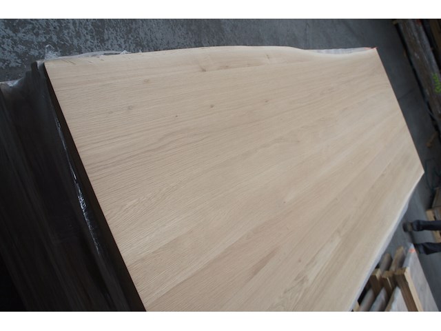 1x massief eiken tafelblad boomstameffect 2m40 - afbeelding 3 van  5