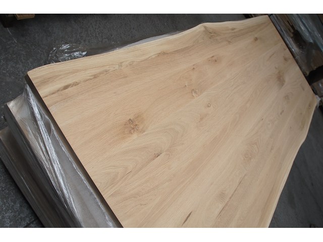 1x massief eiken tafelblad boomstameffect 2m40 - afbeelding 2 van  3