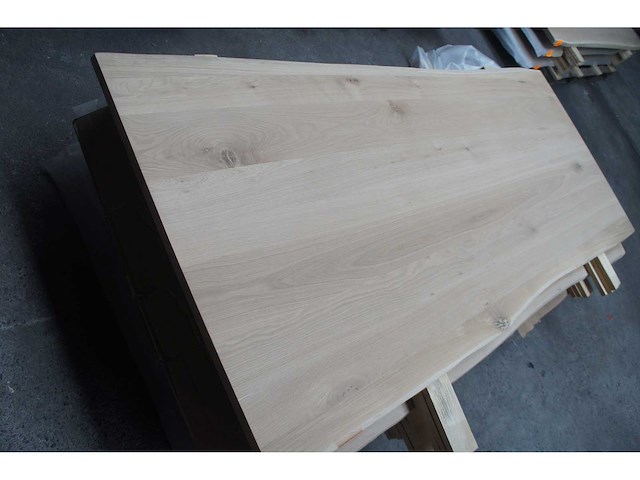 1x massief eiken tafelblad boomstameffect 2m40 - afbeelding 3 van  3