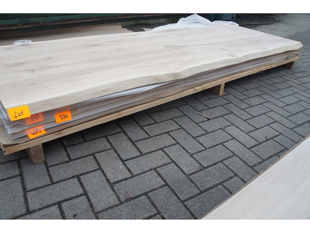 1x massief eiken tafelblad boomstameffect 3m - afbeelding 1 van  6