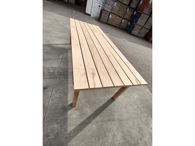 1x massieve buitentafel eik 2m80 - afbeelding 1 van  5