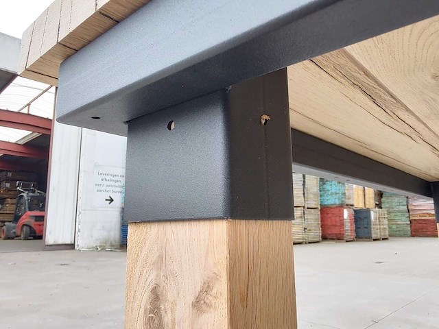 1x massieve buitentafel eik 2m80 - afbeelding 4 van  5