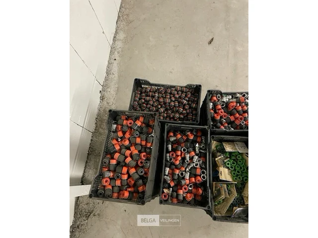 1x pallet diverse slang koppelingen - afbeelding 4 van  4