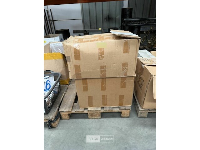 1x pallet met babyartikelen - afbeelding 2 van  3