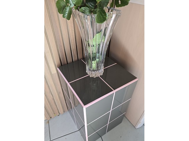 1x prototype design tegeltafel handmade 31x31x46h - afbeelding 6 van  7