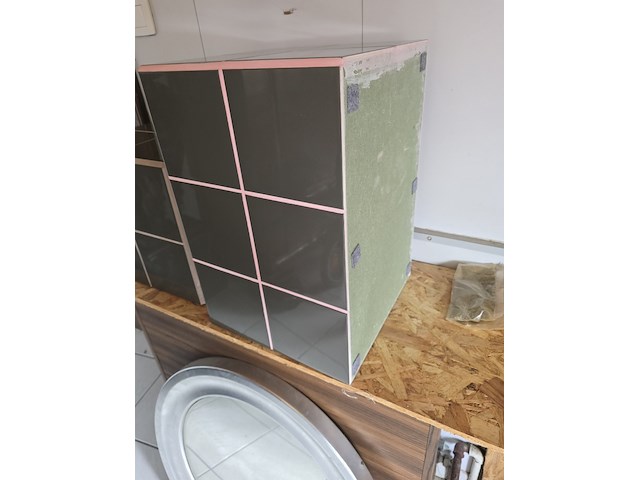 1x prototype design tegeltafel handmade 31x31x46h - afbeelding 7 van  7