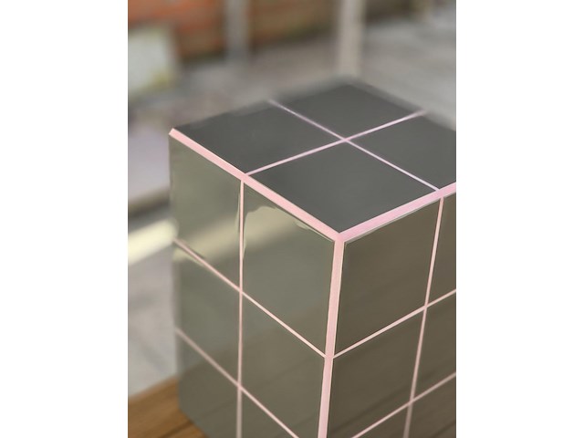 1x prototype design tegeltafel handmade 31x31x46h - afbeelding 4 van  7