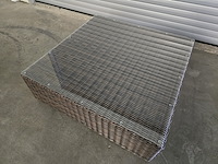1x salontafel rottan met glazen blad 105x105x35h - afbeelding 3 van  4