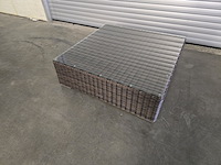 1x salontafel rottan met glazen blad 105x105x35h - afbeelding 1 van  4