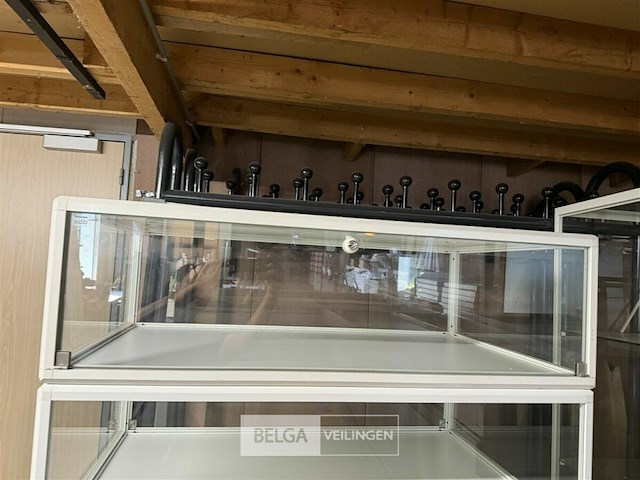 1x tentoonstellingskast (vitrine) - afbeelding 3 van  4
