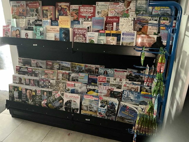 2- delig boekenrek m.i.v. tijdschriften - afbeelding 2 van  2