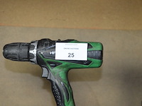 2 accu boormachines hitachi, 2 pillampen, 4 accu hitachi en lader hitachi - afbeelding 3 van  6