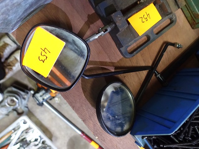 2 achteruitkijkspiegels - afbeelding 1 van  1