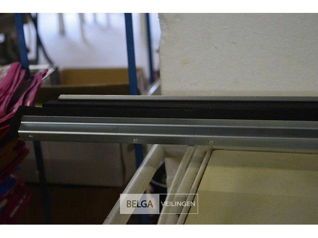 2 aftrekkers - afbeelding 2 van  3