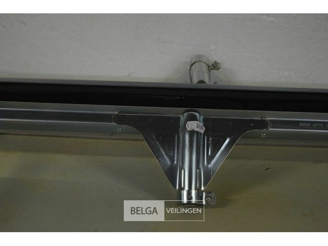 2 aftrekkers - afbeelding 3 van  3