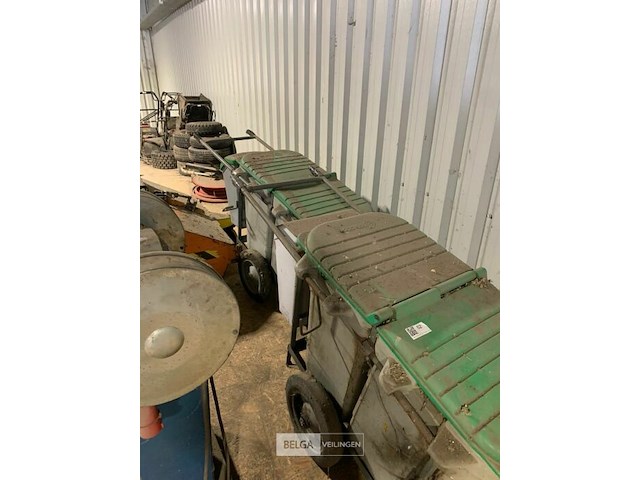 2 afvalkarren met 4 vuilbakken. - afbeelding 2 van  2