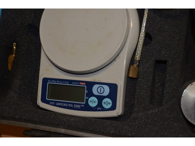 2 alu koffers met koelvloeistof koelkast en digitale weegschaal (b425) - afbeelding 8 van  8