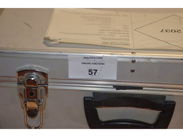 2 alu koffers met koelvloeistof koelkast en digitale weegschaal (b425) - afbeelding 2 van  7