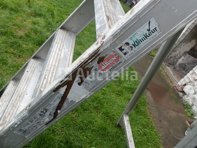 2 aluminium ladders - afbeelding 3 van  7