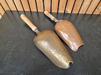 2 antieke koperen kolenschopjes - afbeelding 3 van  4