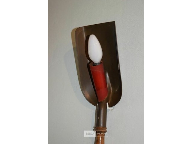 2 antieke wandlampjes wafelijzer, 1 wandlamp schepje - afbeelding 5 van  5